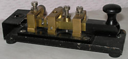 Телеграфный ключ 1943 г. фирмы J. H. BUNNELL & CO. NEW YORK, U.S.A